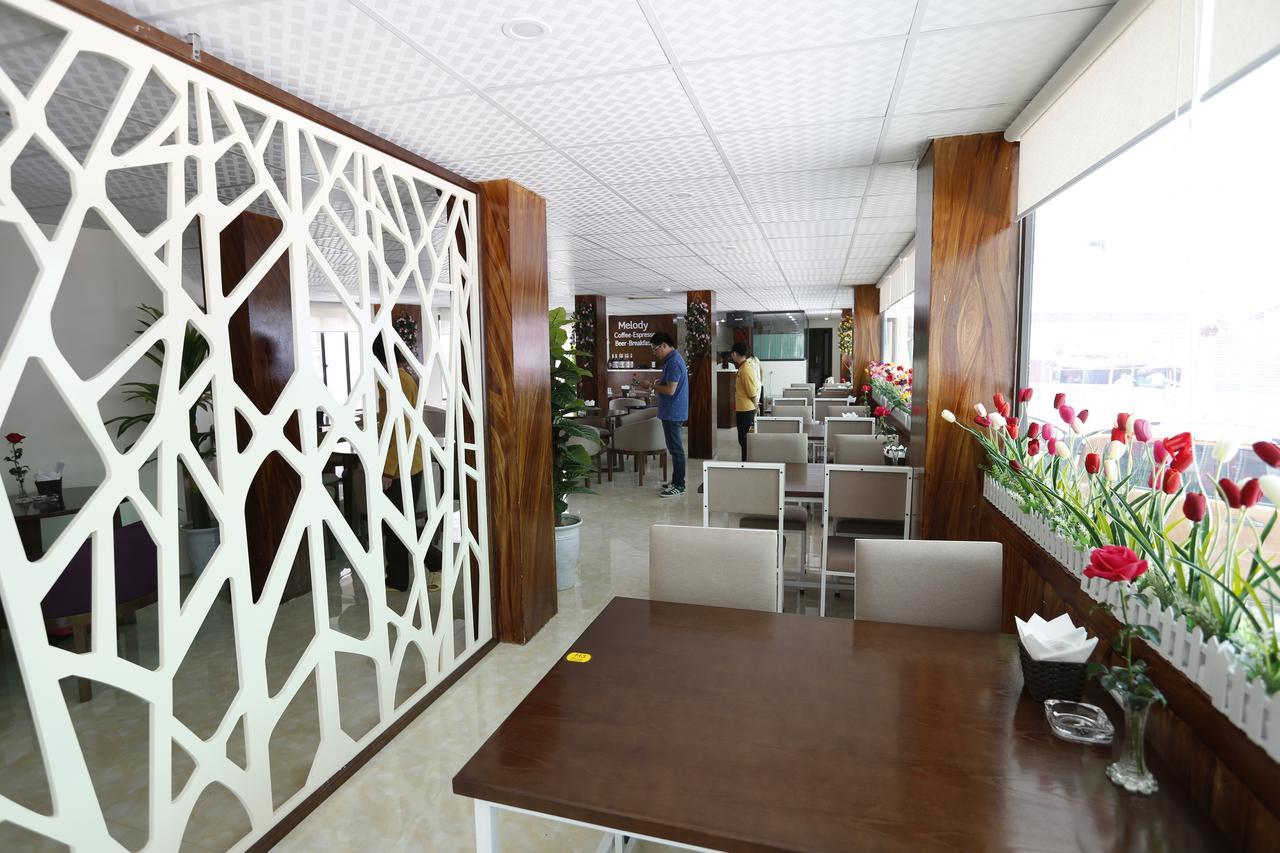 Hoang Ngoc Hotel Dong Van  Exteriör bild