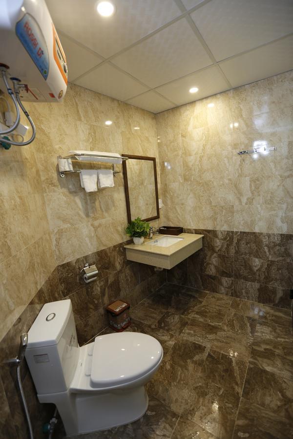 Hoang Ngoc Hotel Dong Van  Exteriör bild