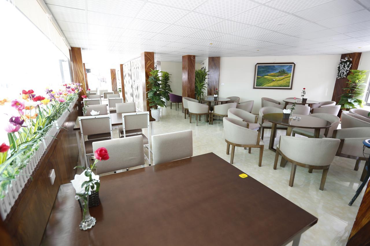 Hoang Ngoc Hotel Dong Van  Exteriör bild