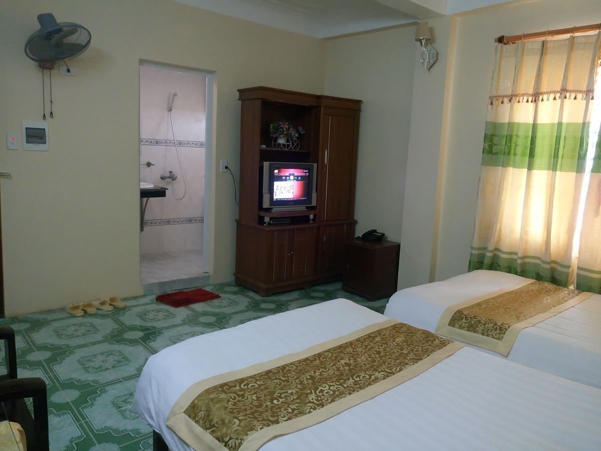 Hoang Ngoc Hotel Dong Van  Exteriör bild