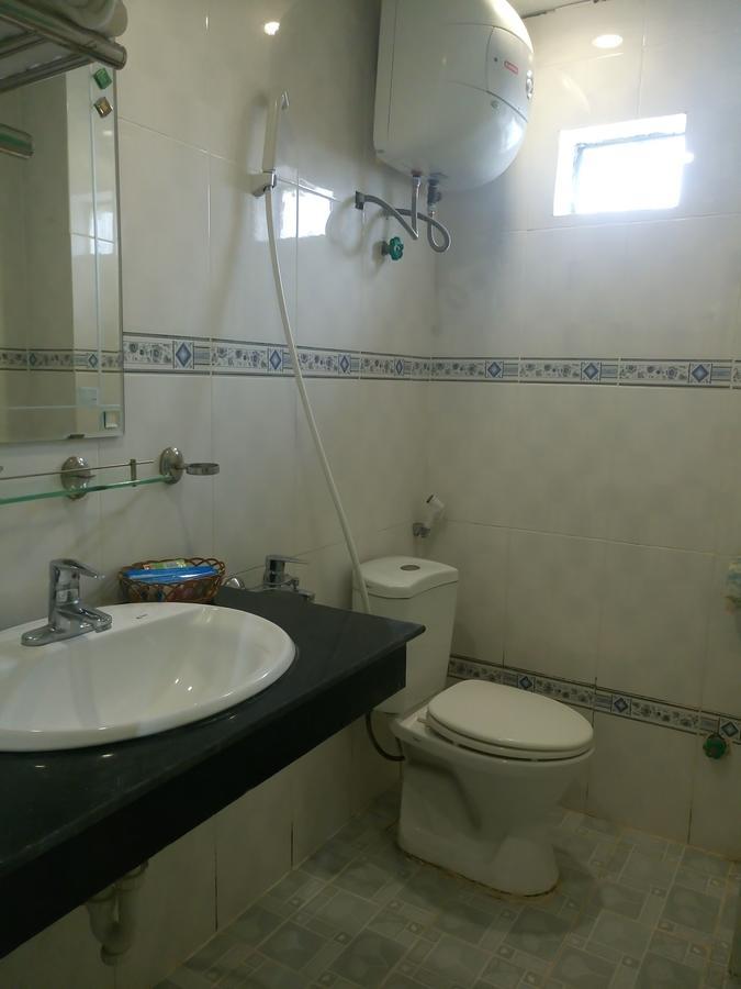 Hoang Ngoc Hotel Dong Van  Exteriör bild